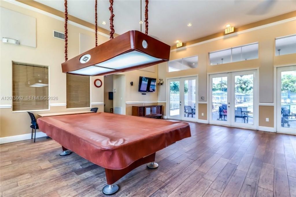 1140 Oysterwood St , Hollywood, FL 33019 Photo