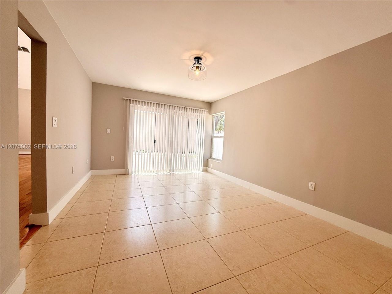 1140 Oysterwood St , Hollywood, FL 33019 Photo