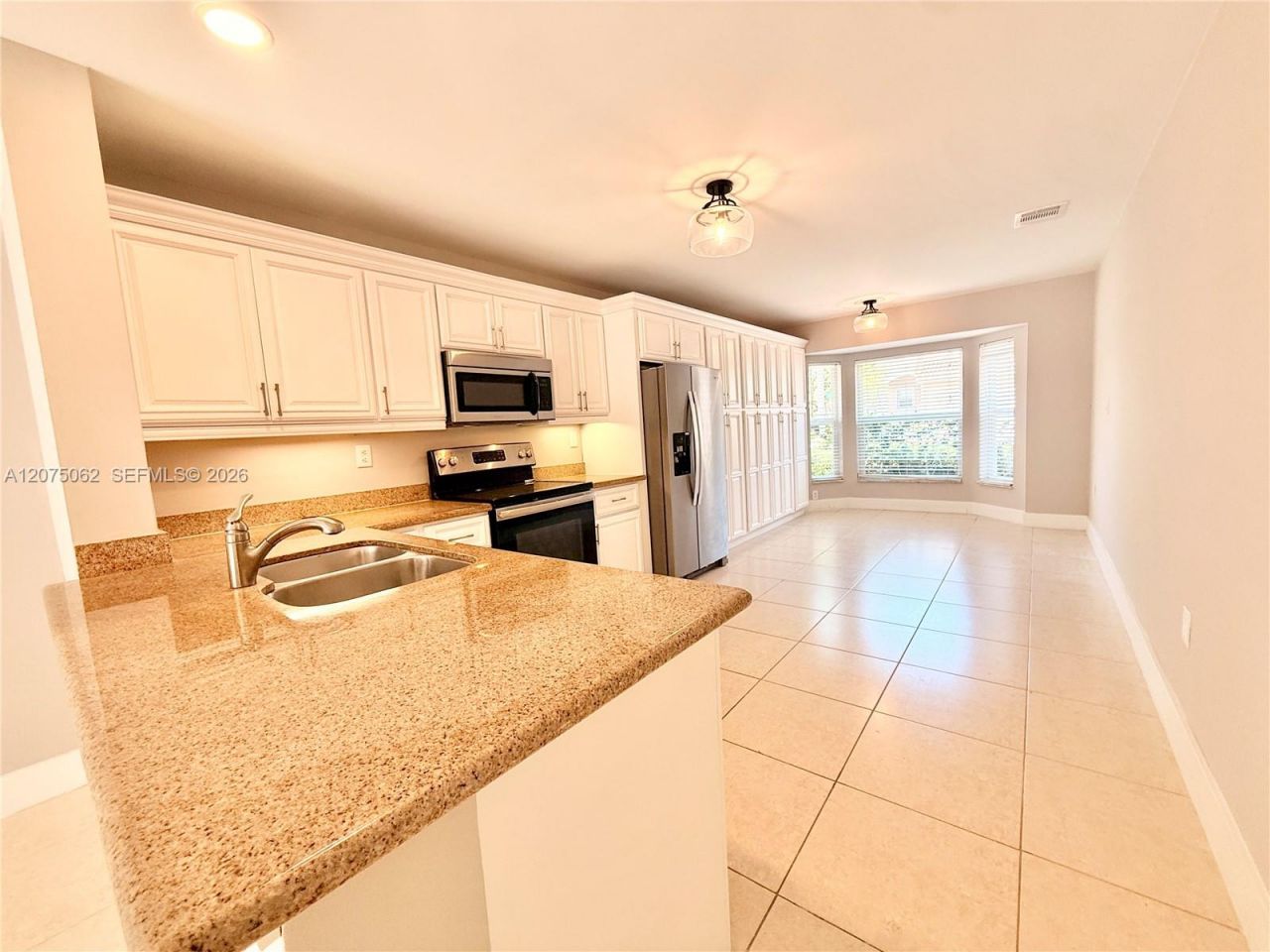 1140 Oysterwood St , Hollywood, FL 33019 Photo