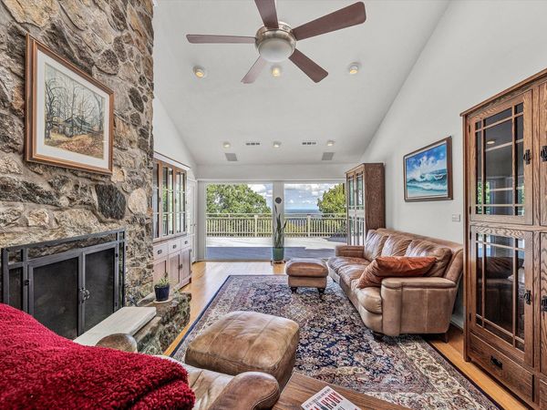 291 Windridge PKWY, Hardy, VA 24101