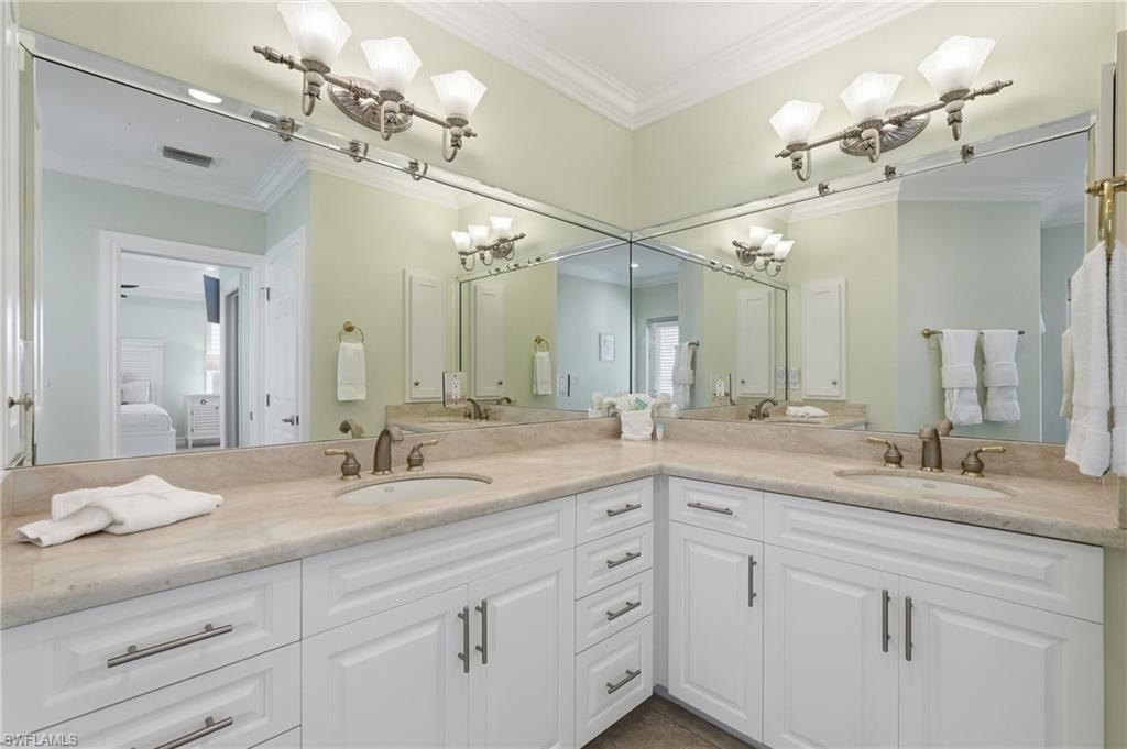 260 Key West Ct, Fort Myers Beach, FL 33931 Photo