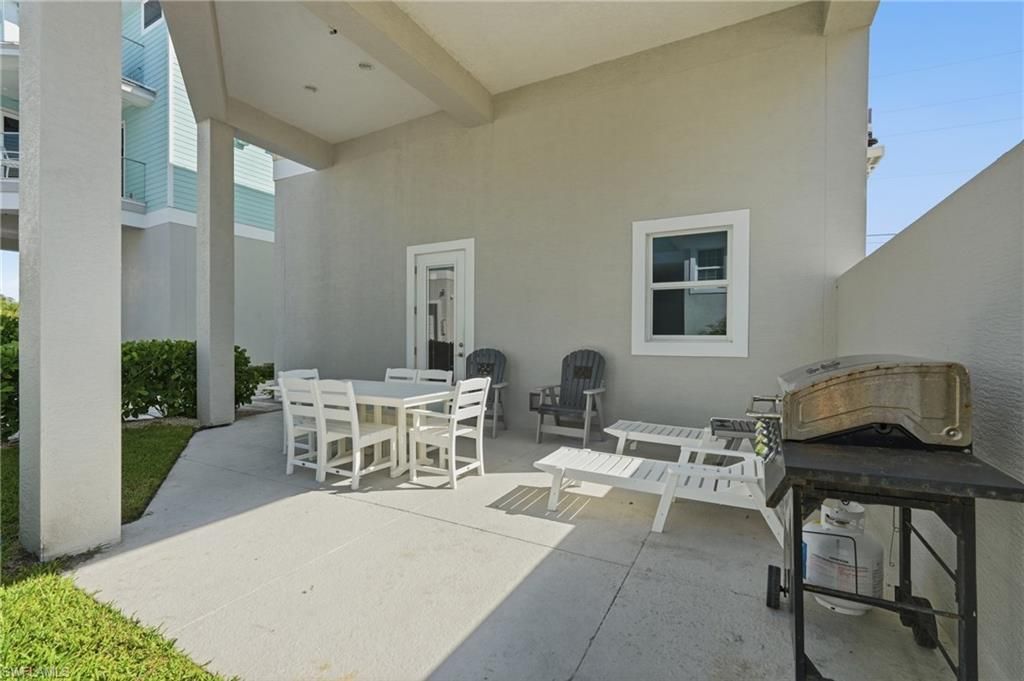 260 Key West Ct, Fort Myers Beach, FL 33931 Photo