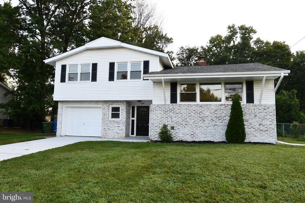 309 Belle Arbor Drive, Cherry Hill, NJ 08034 Main Photo