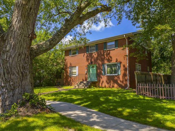 486 Park Avenue , Valparaiso, IN 46385