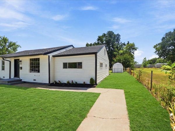 102 W 43rd Street S, Sand Springs, OK 74063