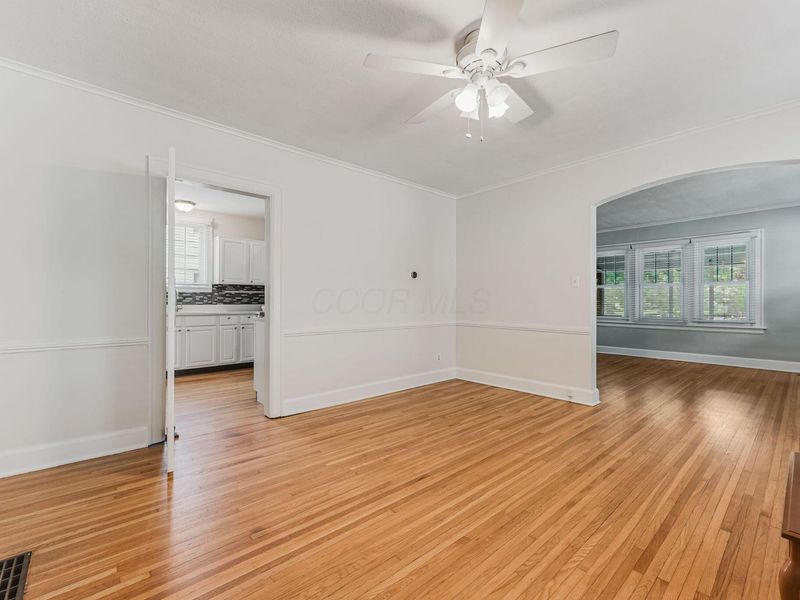 896 S Cassingham Road , Bexley, OH 43209 Photo 18