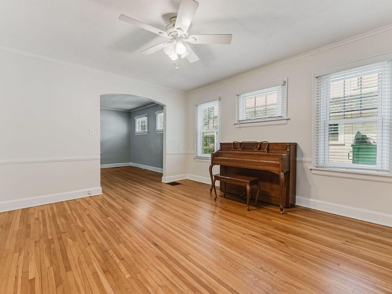 896 S Cassingham Road , Bexley, OH 43209 Photo 19