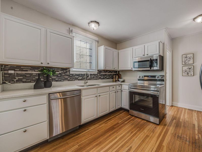 896 S Cassingham Road, Bexley, OH 43209 Photo 20
