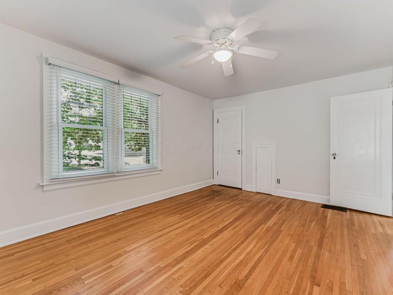 896 S Cassingham Road , Bexley, OH 43209 Photo 32