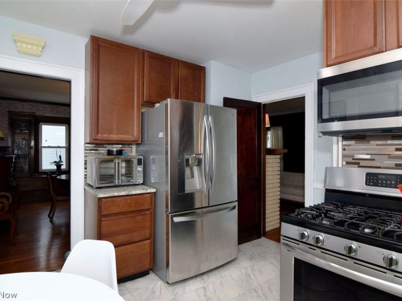 1922 Spring Road , Cleveland, OH 44109 Photo 14