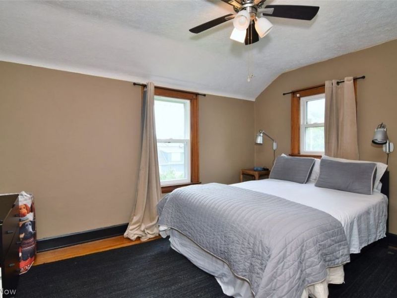 1922 Spring Road , Cleveland, OH 44109 Photo 17
