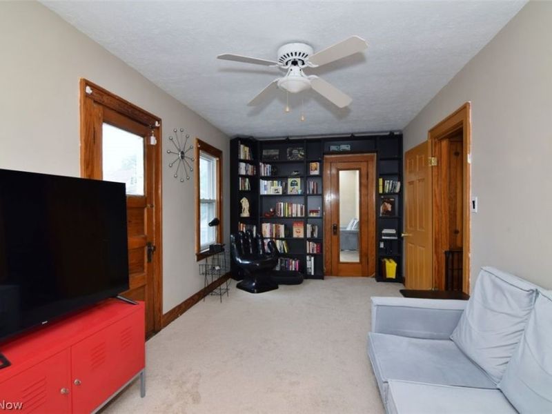 1922 Spring Road , Cleveland, OH 44109 Photo 22