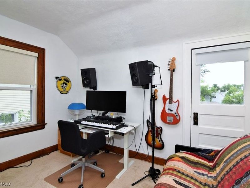 1922 Spring Road , Cleveland, OH 44109 Photo 23