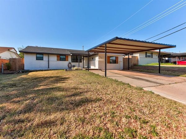 704 SW 1st Street, Moore, OK 73160