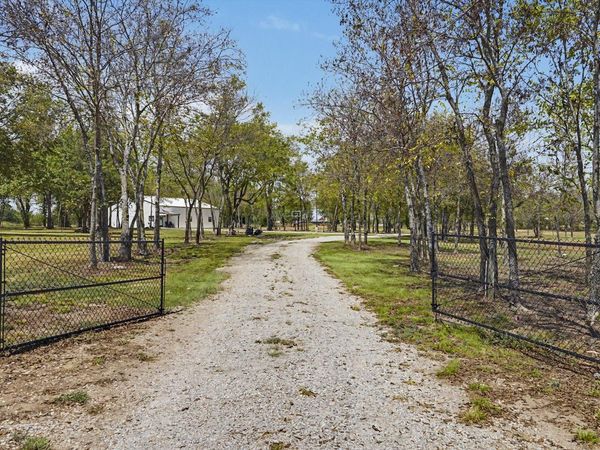 18703 E 106th Street N, Owasso, OK 74055