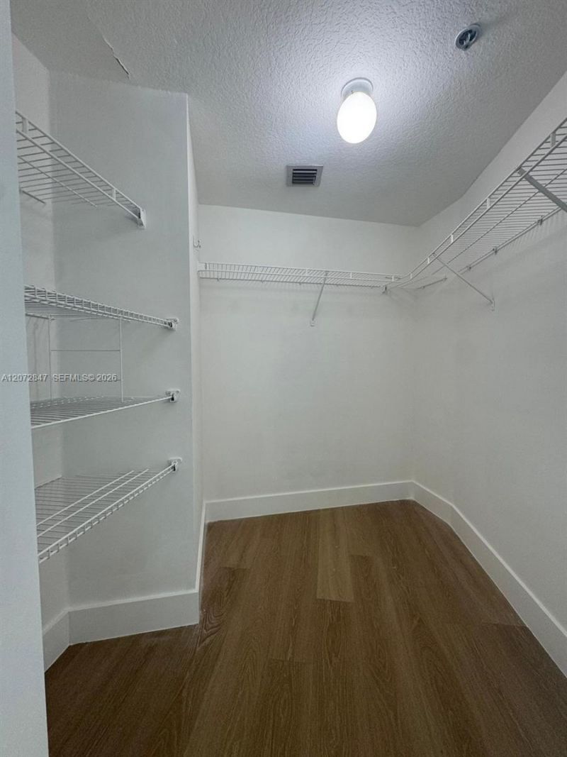 2415 NW 16th St Rd , Unit 301-1, Miami, FL 33125 Photo