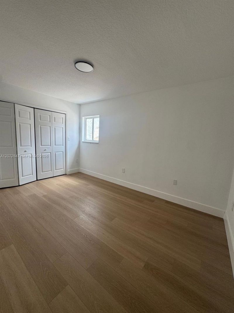 2415 NW 16th St Rd , Unit 301-1, Miami, FL 33125 Photo