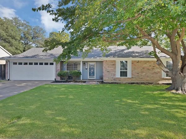 5405 Pineridge Drive, Arlington, TX 76016