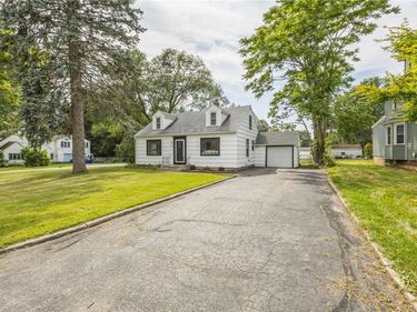423 Howard Road , Rochester, NY 14606