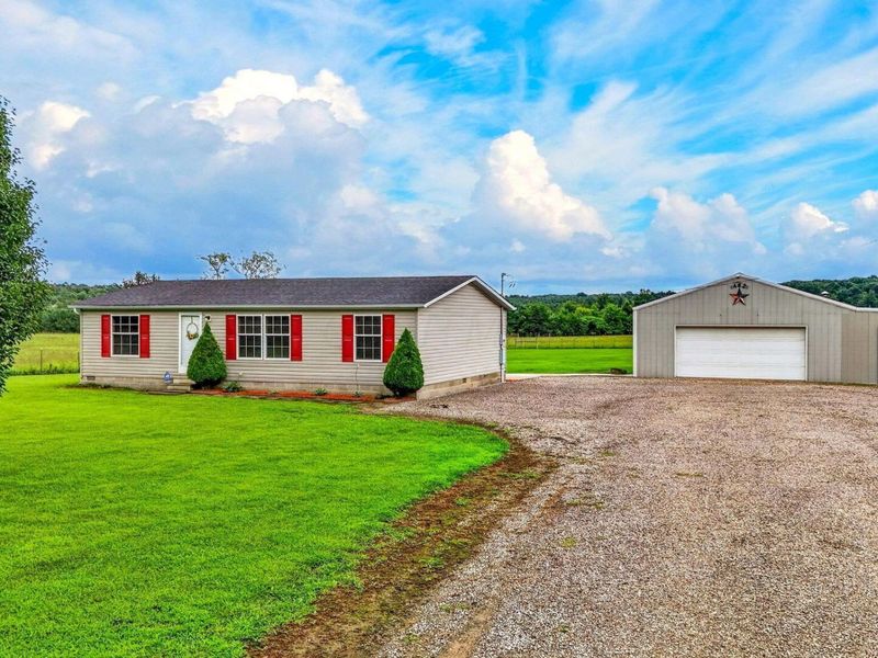 462 Rinehart Road, Chillicothe, OH 45601 Photo 2