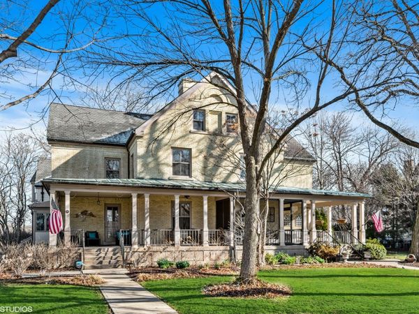 95 LEONARD WOOD Avenue N, Highland Park, IL 60035