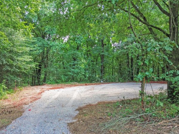181 Rivercrest Lane, Benton, TN 37307