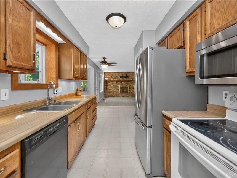 5889 Wade Road, Miami Township, OH 45150 Photo 16