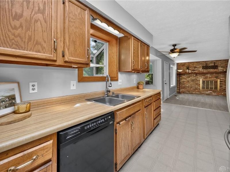 5889 Wade Road, Miami Township, OH 45150 Photo 17