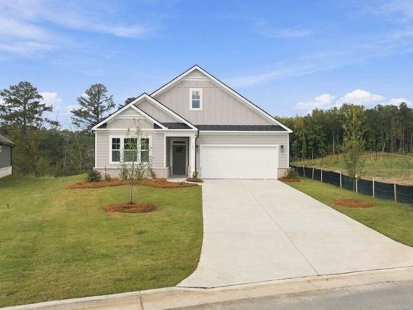 105 Lakeview Point, Dallas, GA 30157