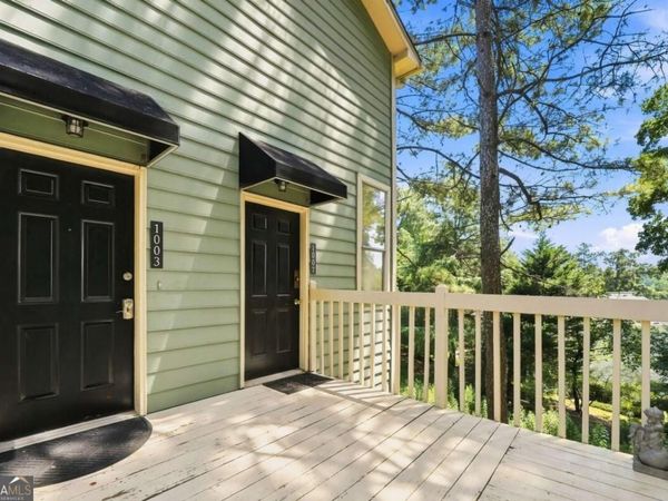 1003 Canyon Point Circle, Roswell, GA 30076