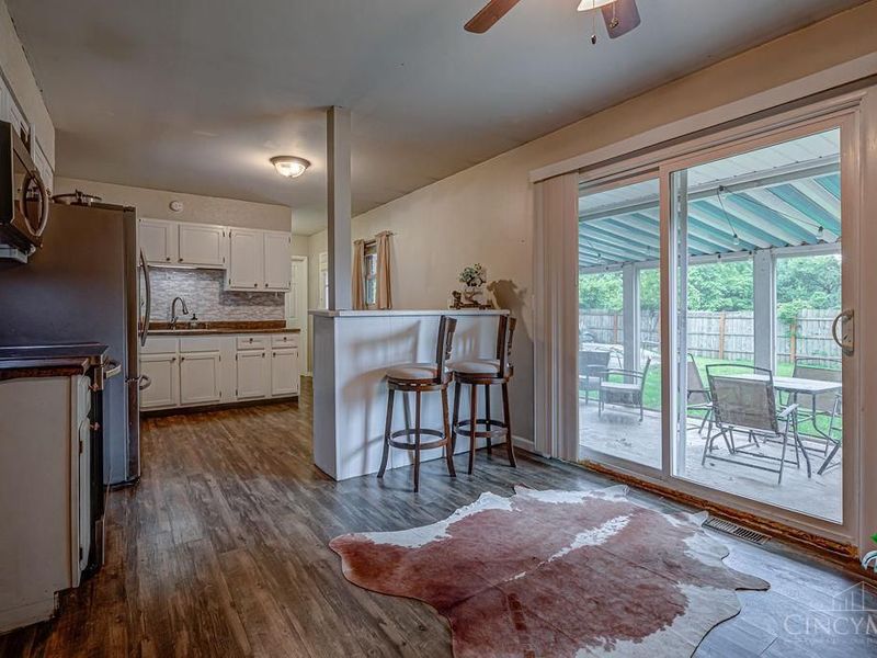 390 Timrick, Monroe, OH 45050 Photo 11