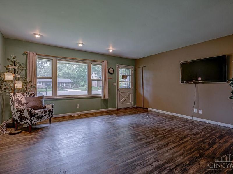 390 Timrick, Monroe, OH 45050 Photo 4