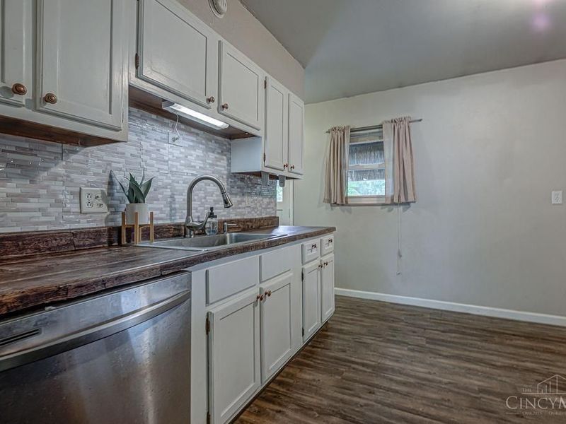 390 Timrick, Monroe, OH 45050 Photo 9