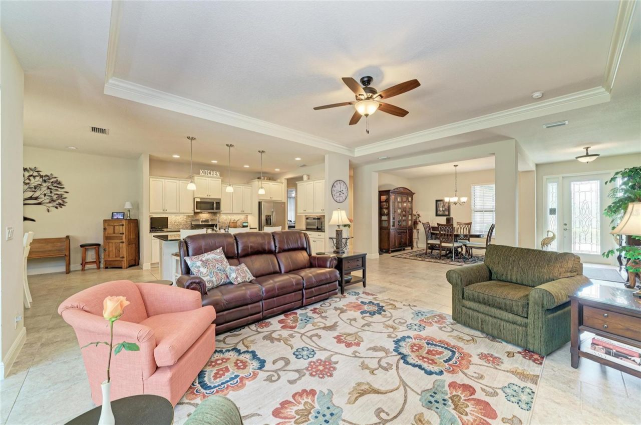 517 Chantilly Trail , Bradenton, FL 34212 Photo