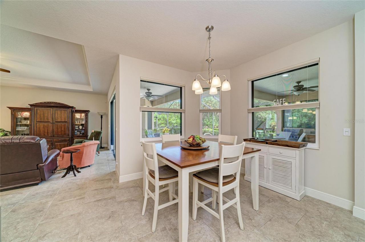517 Chantilly Trail , Bradenton, FL 34212 Photo