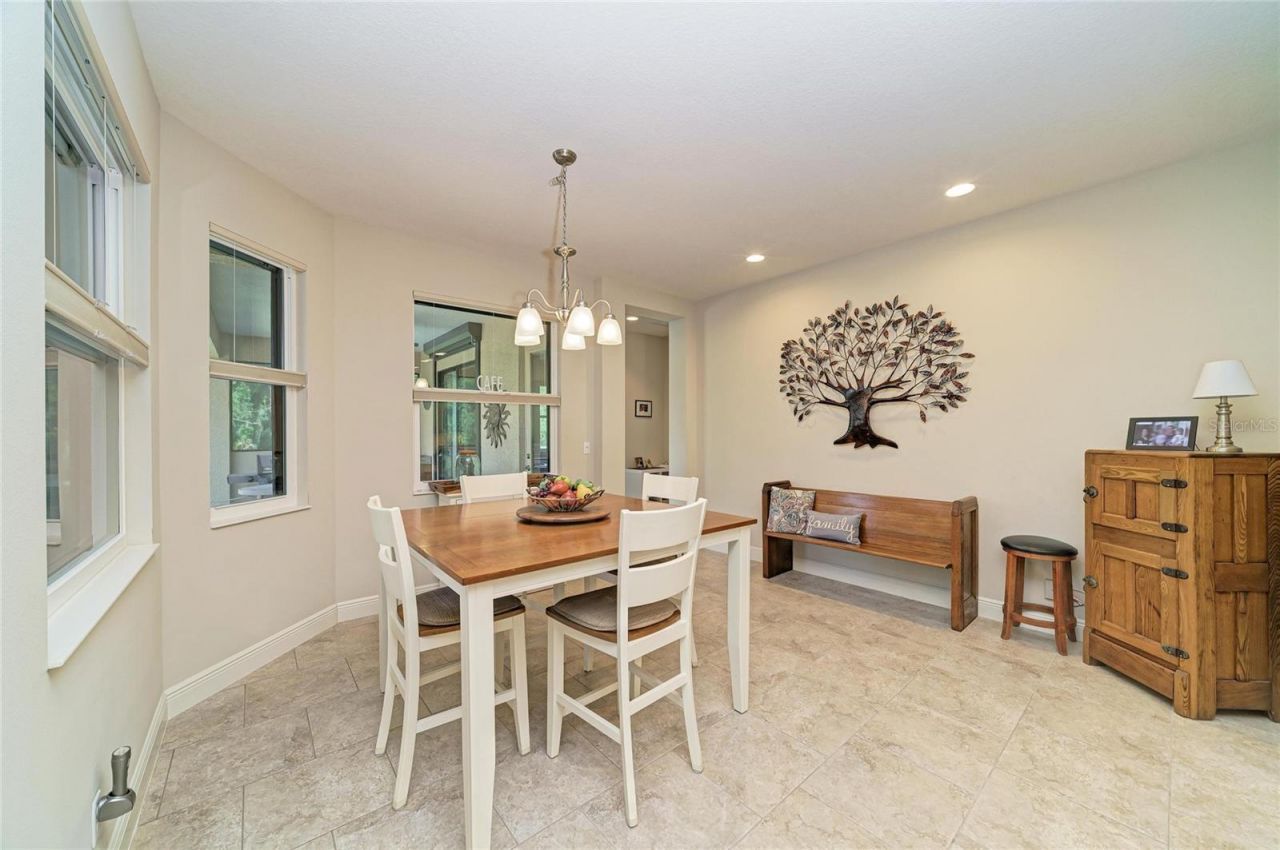 517 Chantilly Trail , Bradenton, FL 34212 Photo