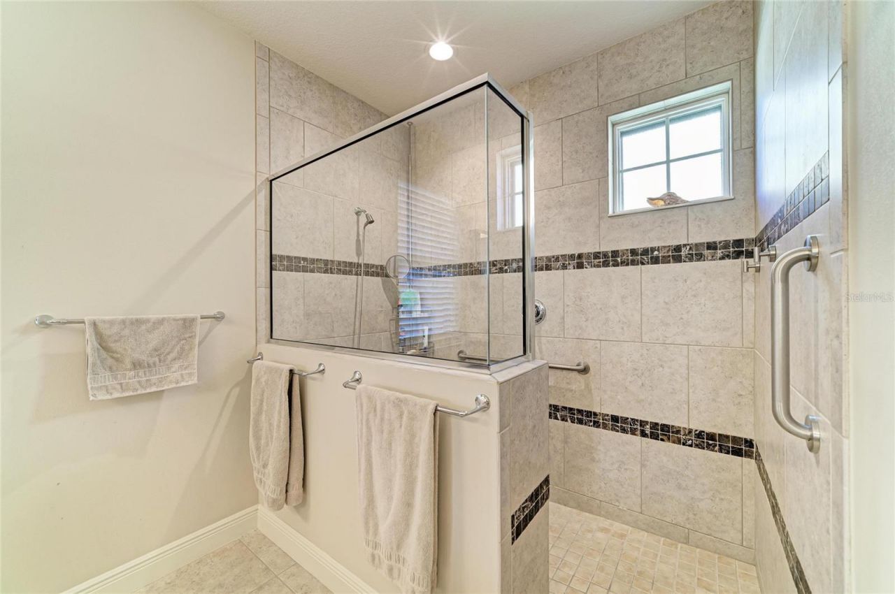 517 Chantilly Trail , Bradenton, FL 34212 Photo