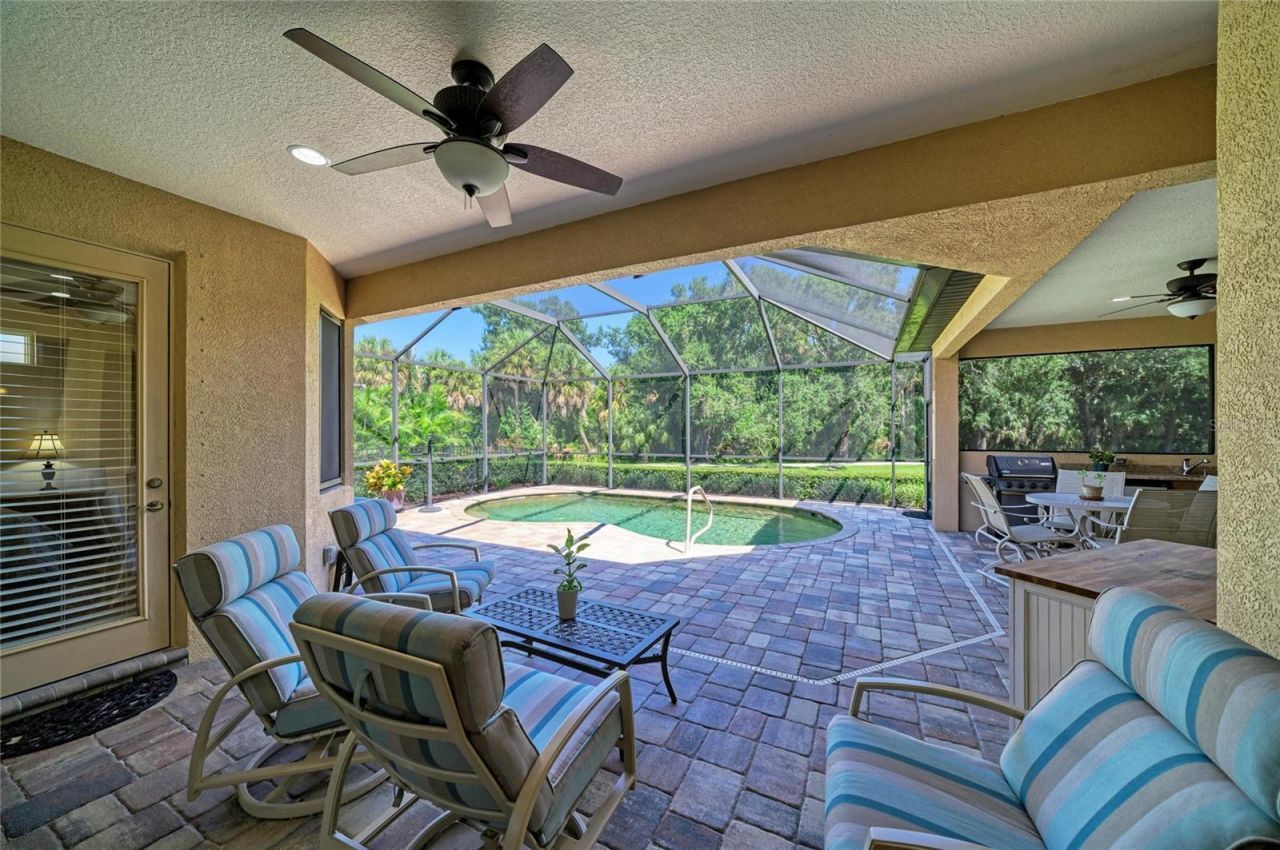 517 Chantilly Trail , Bradenton, FL 34212 Photo