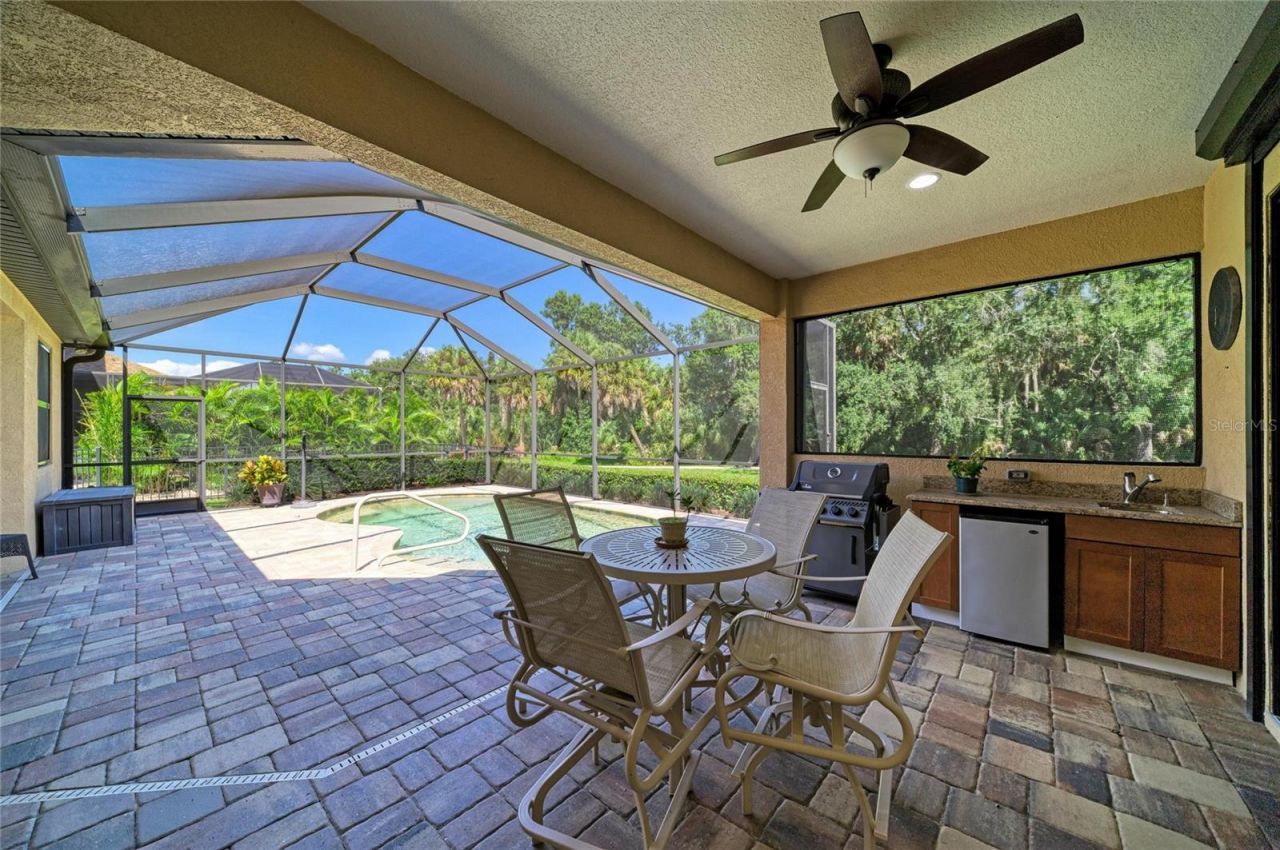 517 Chantilly Trail , Bradenton, FL 34212 Photo