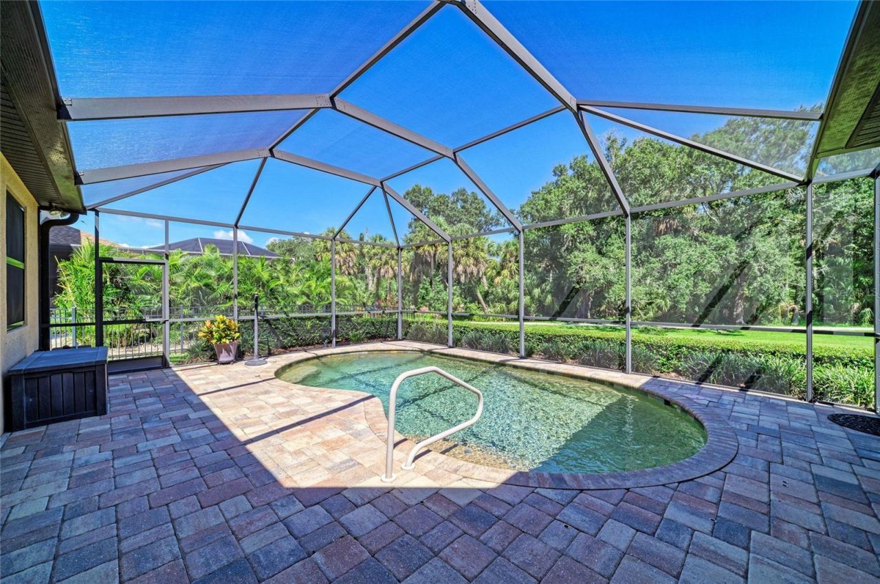 517 Chantilly Trail , Bradenton, FL 34212 Photo