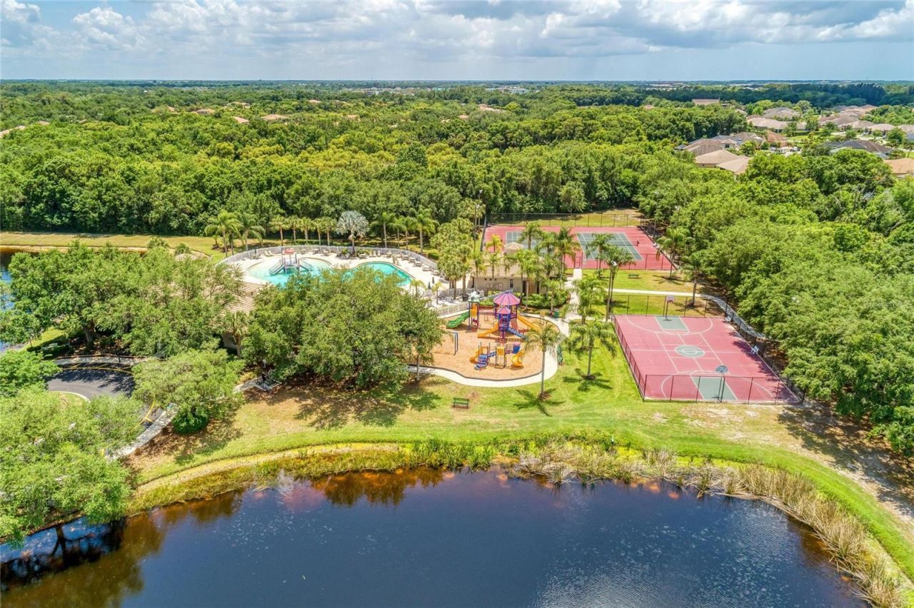 517 Chantilly Trail , Bradenton, FL 34212 Photo
