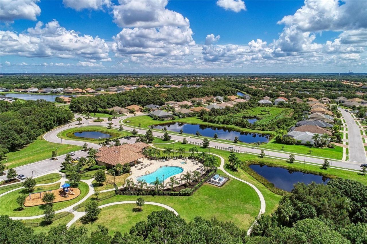 517 Chantilly Trail , Bradenton, FL 34212 Photo