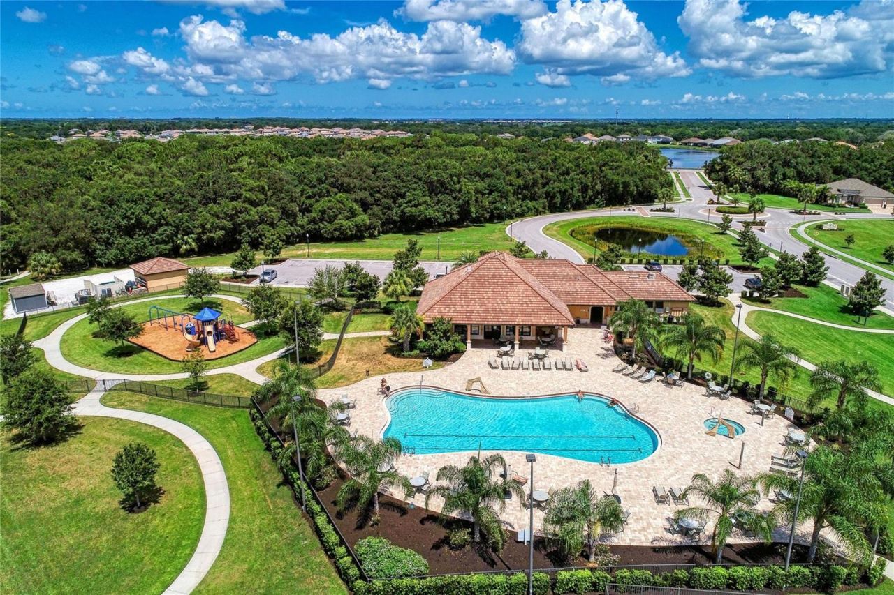 517 Chantilly Trail , Bradenton, FL 34212 Photo