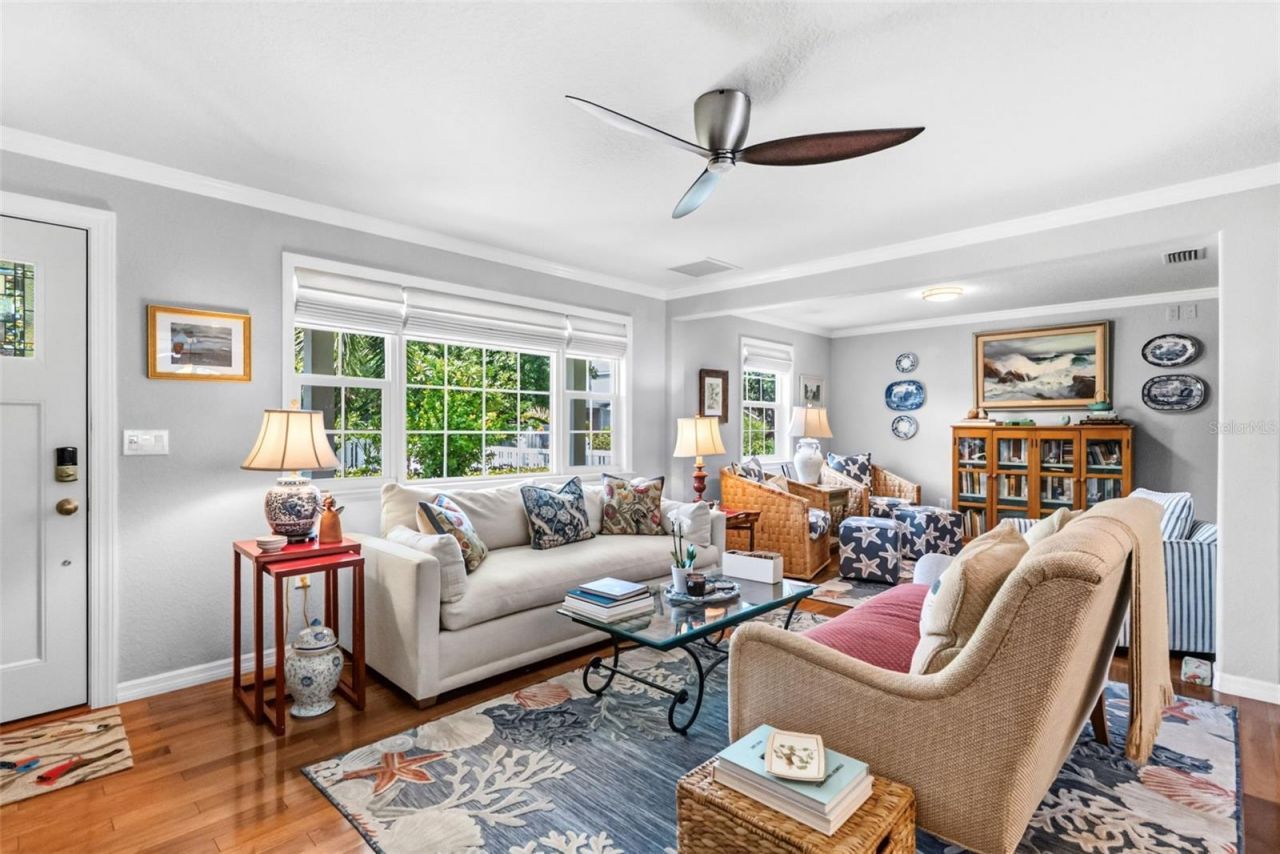 1907 Magnolia Street, Sarasota, FL 34239 Photo