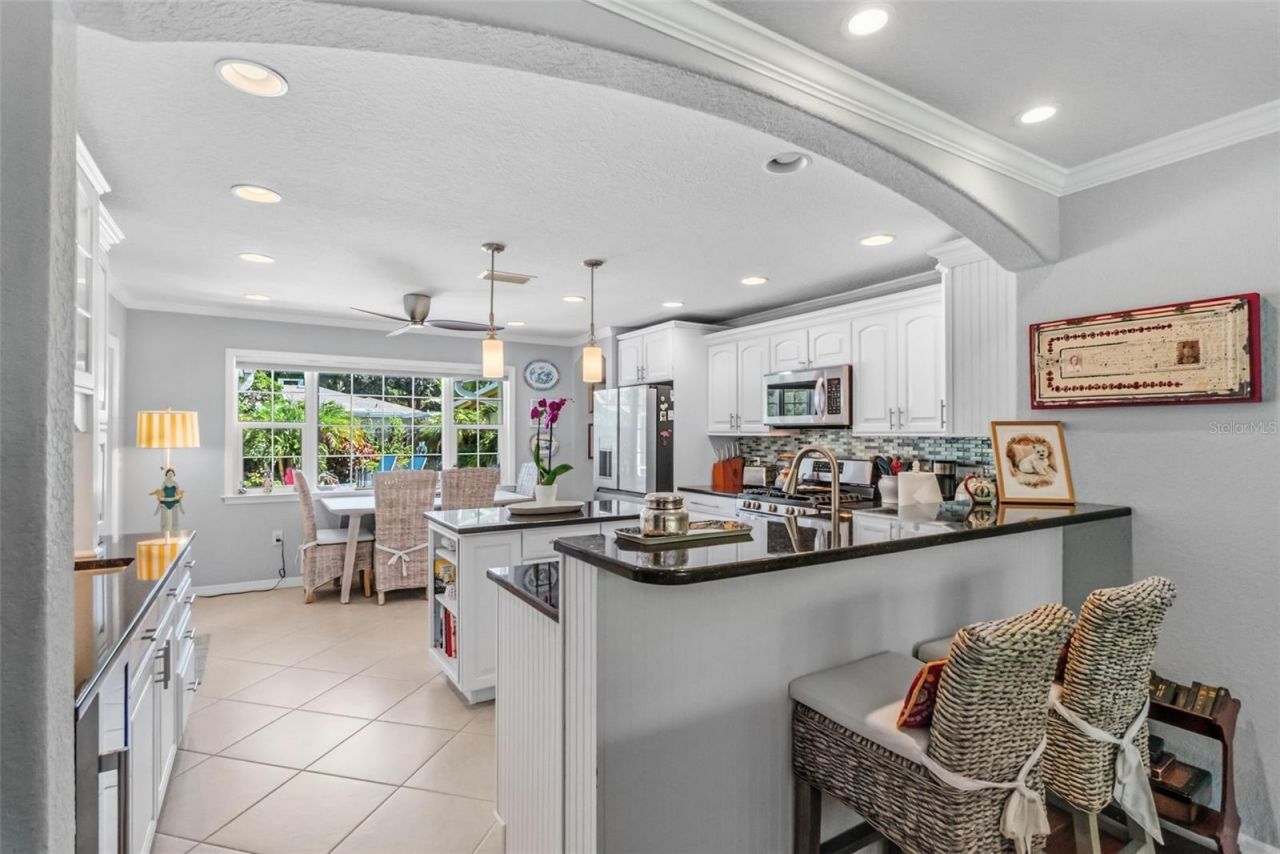 1907 Magnolia Street, Sarasota, FL 34239 Photo