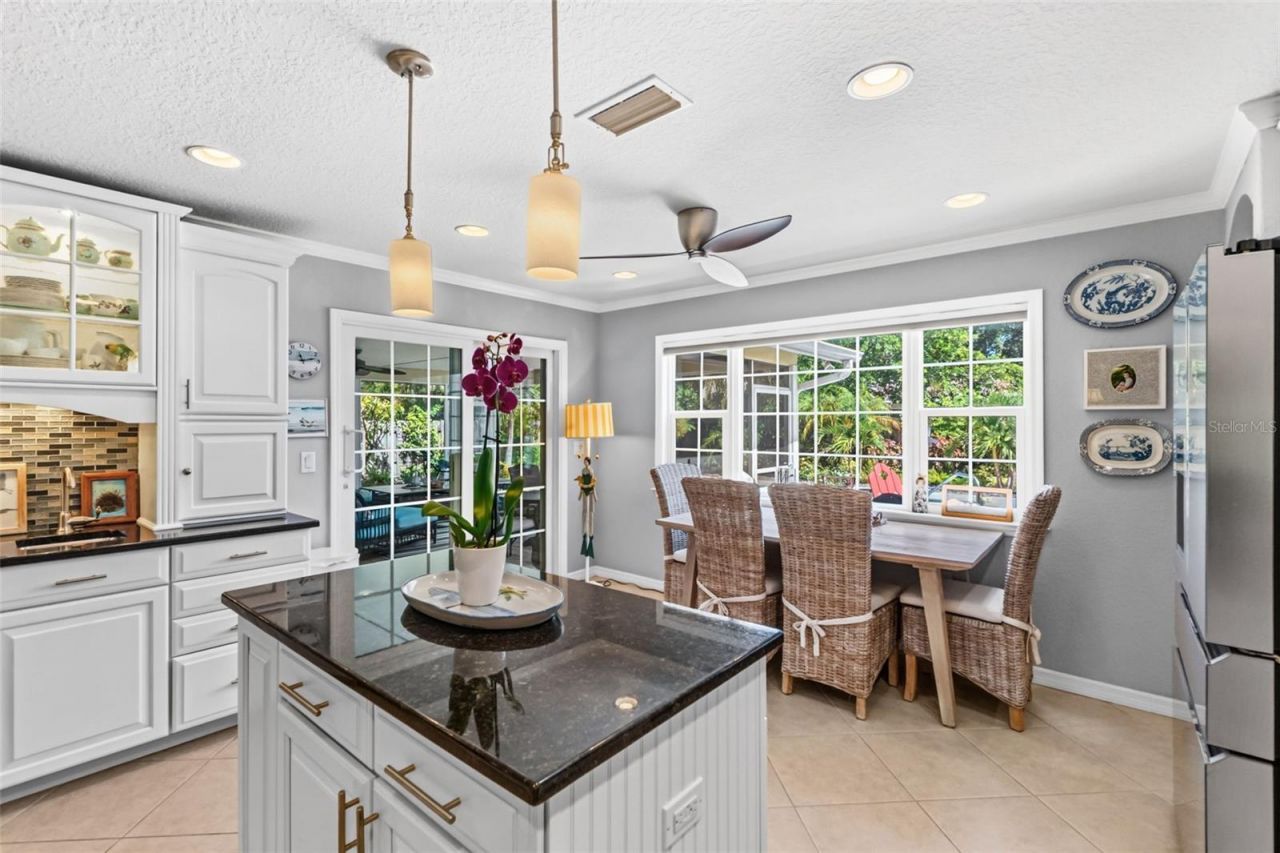 1907 Magnolia Street, Sarasota, FL 34239 Photo