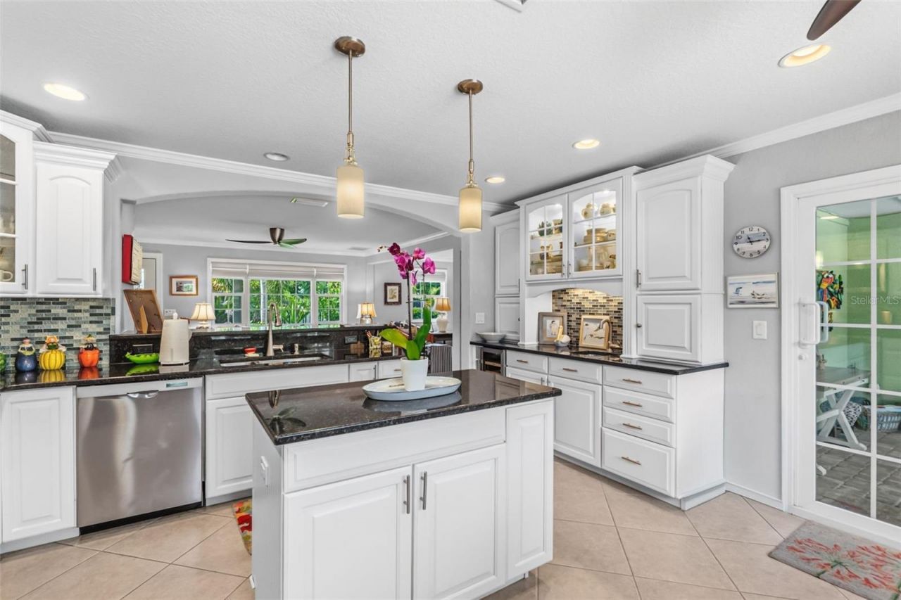 1907 Magnolia Street, Sarasota, FL 34239 Photo