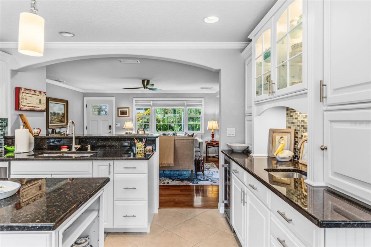 1907 Magnolia Street, Sarasota, FL 34239 Photo