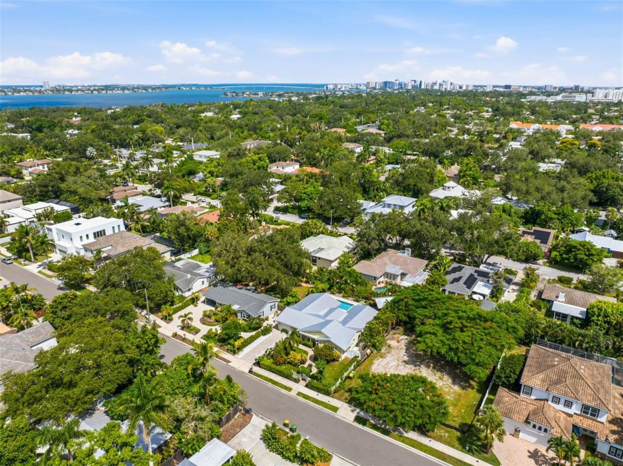 1907 Magnolia Street, Sarasota, FL 34239 Photo