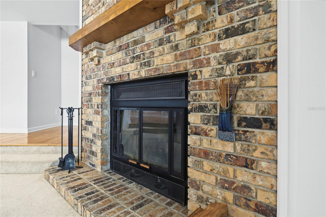 4572 N Lake Orlando Parkway , Unit 6, Orlando, FL 32808 Photo